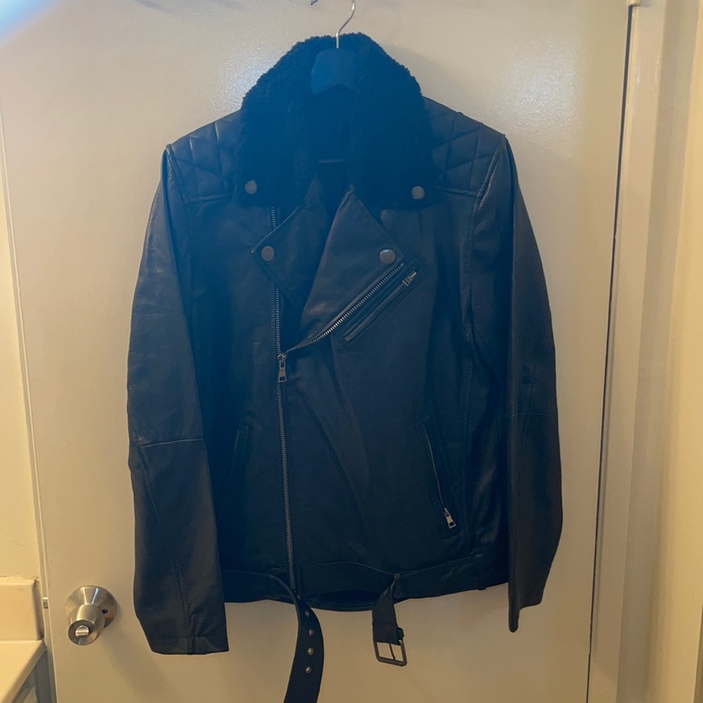 Men’s Large ASOS leather jacket with fur collar